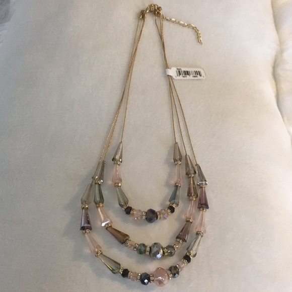 Flirty 3 strand pastel necklace - Picture 2 of 3